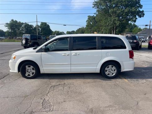 Used 2012 Dodge Grand Caravan SE FWD image 8