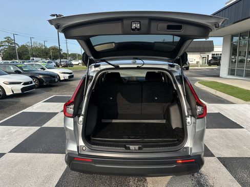 Used 2025 Honda CR-V LX image 5
