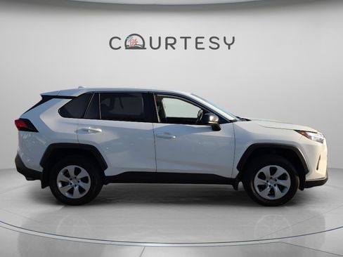 Certified 2024 Toyota RAV4 LE image 7