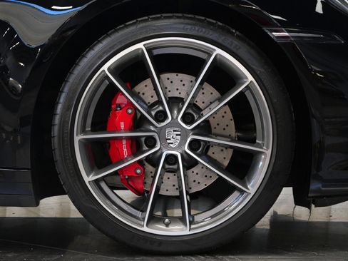 Used 2024 Porsche 911 Carrera S RWD image 42