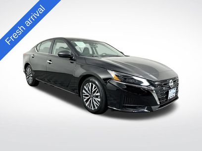 Used 2025 Nissan Altima 2.5 SV