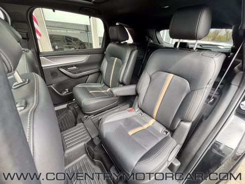 Used 2024 MAZDA CX-90 Plug-In Hybrid w/ Premium Plus image 32