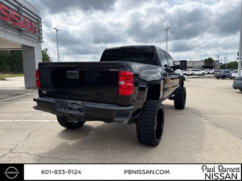 Used 2017 Chevrolet Silverado 1500 LT w/ All Star Edition AWD/4WD image 12