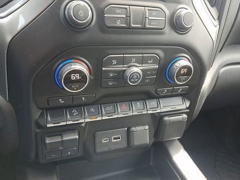 Used 2020 Chevrolet Silverado 1500 RST image 15