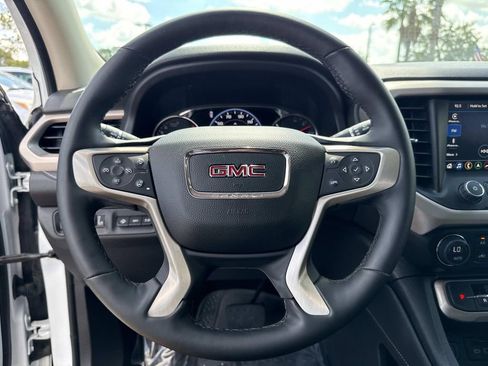 Used 2023 GMC Acadia Denali w/ Denali Ultimate Package FWD image 29