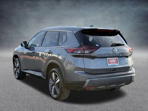 Used 2026 Nissan Rogue SL image 6
