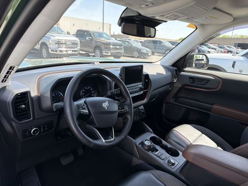 Used 2024 Ford Bronco Sport Outer Banks w/ Tech Package AWD/4WD image 9