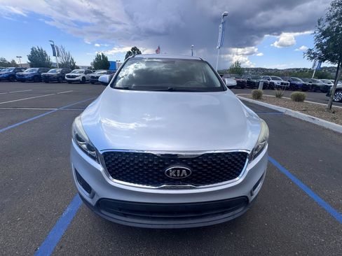 Used 2018 Kia Sorento L FWD image 7