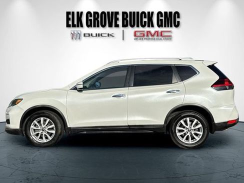 Used 2018 Nissan Rogue SV image 7