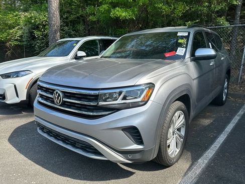 Used 2022 Volkswagen Atlas SE image 3