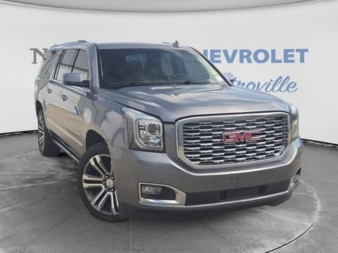 Used 2020 GMC Yukon XL Denali w/ Denali Premium Package AWD/4WD image 1