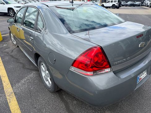 Used 2009 Chevrolet Impala LT FWD image 4