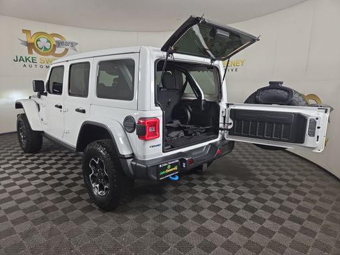 Used 2023 Jeep Wrangler Unlimited Rubicon 4xe w/ Cold Weather Group AWD/4WD image 33