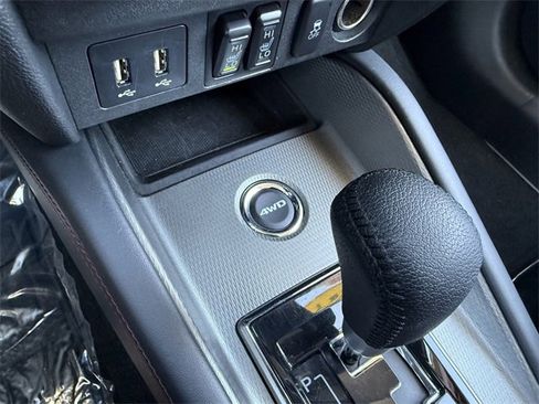 Used 2024 Mitsubishi Outlander Sport 2.0 SE Rear Camera & Heated Se image 59