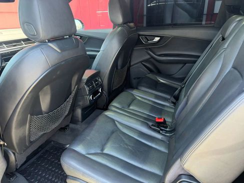Used 2017 Audi Q7 3.0T Prestige AWD/4WD image 8