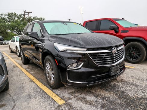 Used 2022 Buick Enclave Premium AWD/4WD image 6