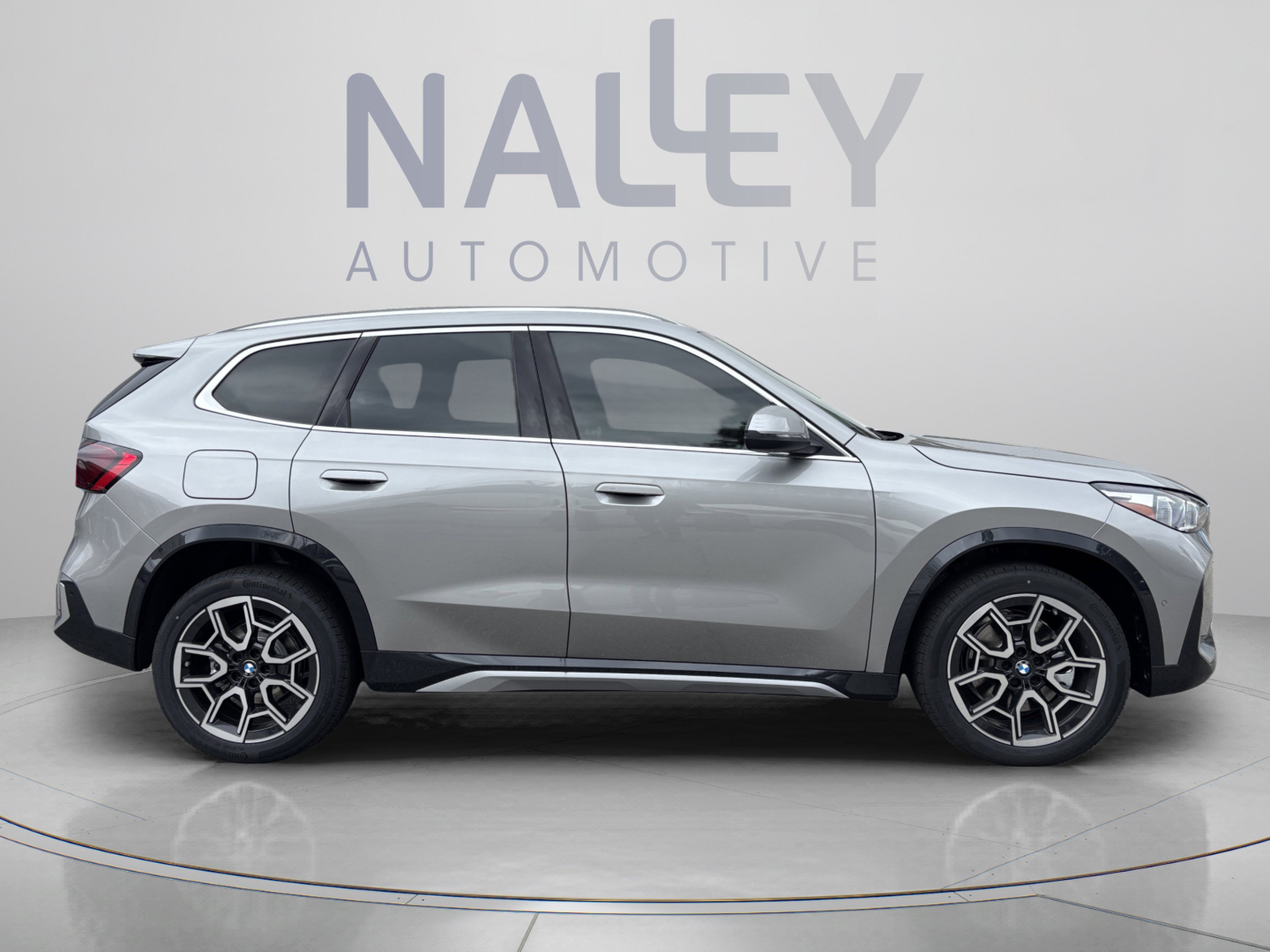 Used 2026 BMW X1 xDrive28i w/ Convenience Package AWD/4WD image 4