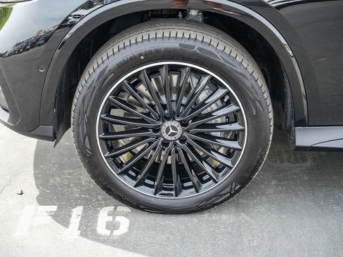 New 2026 Mercedes-Benz GLC 300 4MATIC image 9