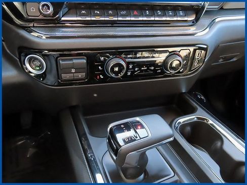 Used 2023 Chevrolet Silverado 1500 ZR2 w/ Technology Package image 17