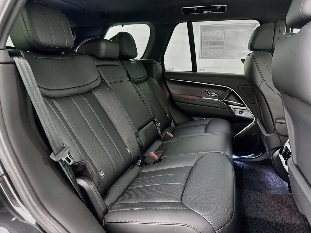 New 2027 Land Rover Range Rover SE AWD/4WD image 28