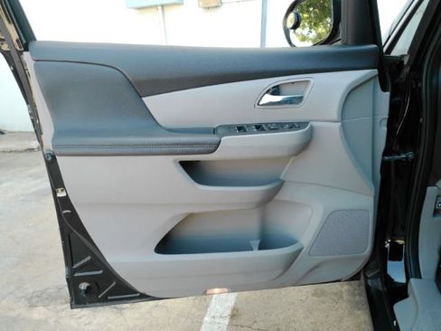 Used 2015 Honda Odyssey EX-L image 13