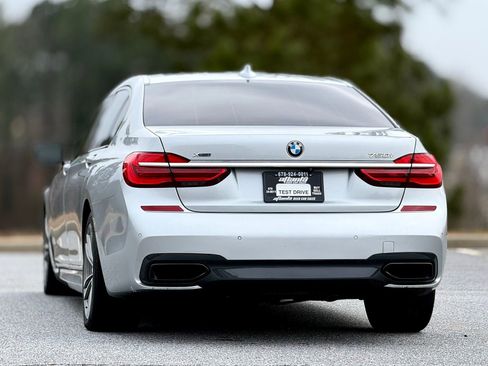 Used 2018 BMW 750i xDrive image 4