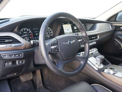 Used 2020 Genesis G90 3.3T Premium RWD image 29