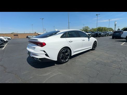Used 2022 Kia K5 GT-Line AWD/4WD image 8