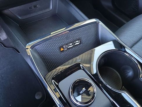 New 2025 Chevrolet Equinox RS image 36