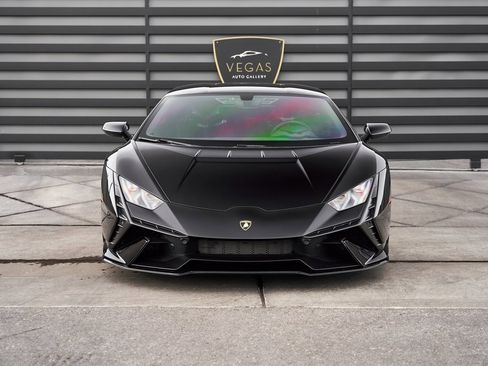 Used 2023 Lamborghini Huracan Tecnica image 15