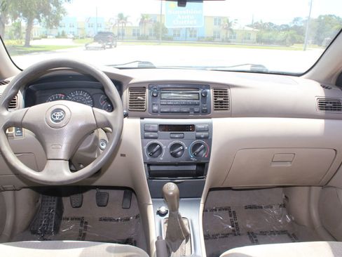 Used 2005 Toyota Corolla CE FWD image 10