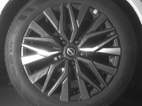 Used 2025 Nissan Altima 2.5 SV FWD image 15