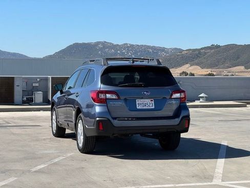 Used 2018 Subaru Outback 2.5i Premium AWD/4WD image 31