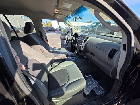 Used 2011 Nissan Xterra S image 15
