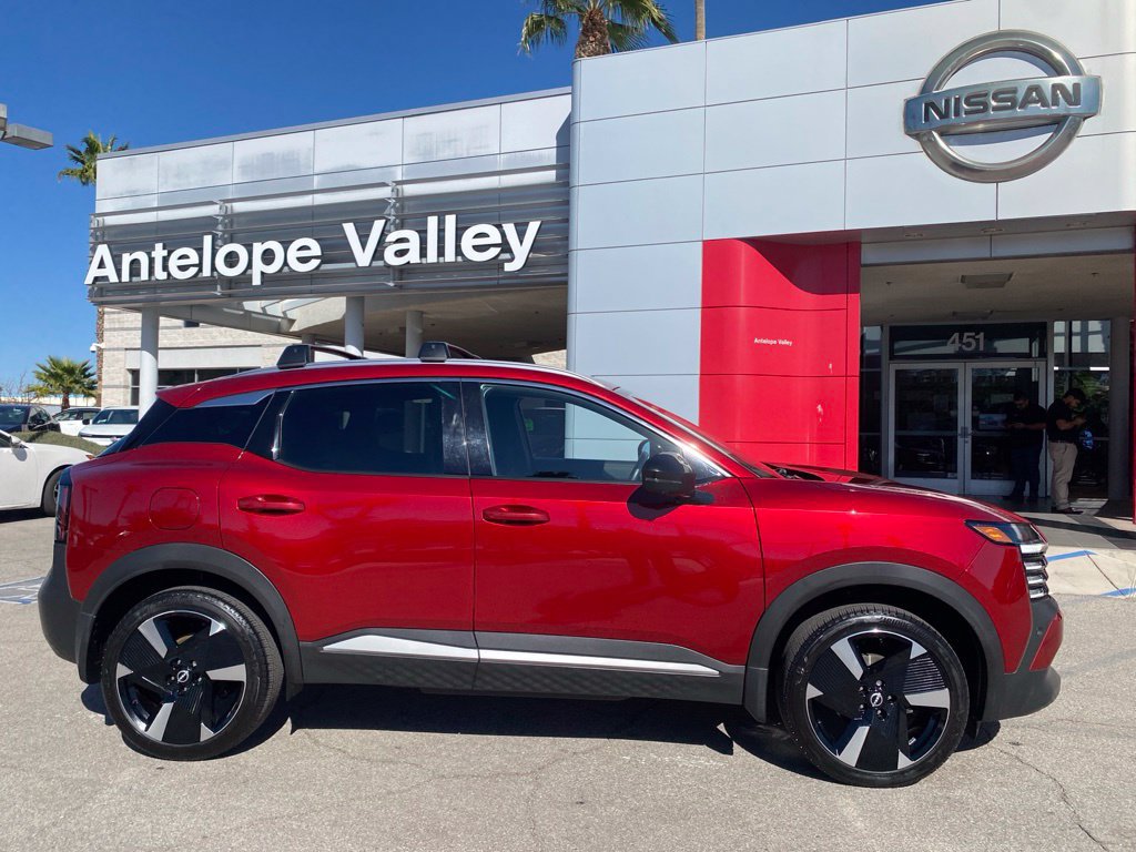 Certified 2026 Nissan Kicks SR w/ Cold Weather Package AWD/4WD image 8