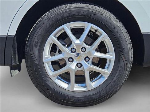 Used 2024 Chevrolet Equinox LT FWD image 30