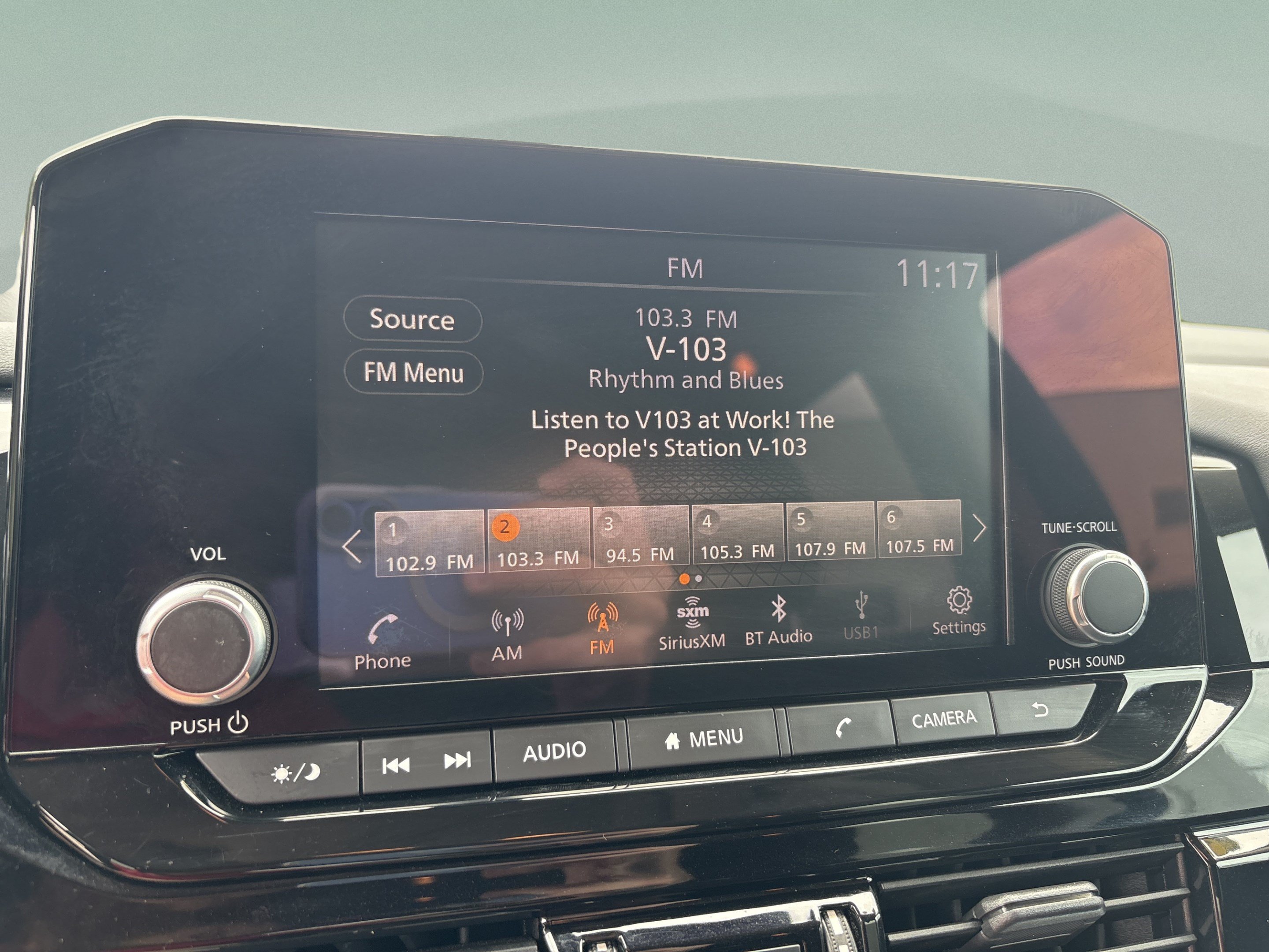 Used 2022 Nissan Pathfinder SV FWD image 11