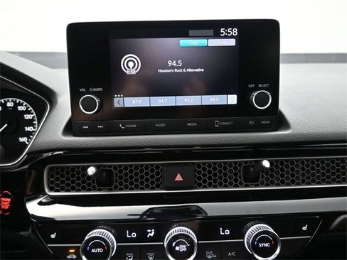 Certified 2024 Honda Civic EX-L image 4