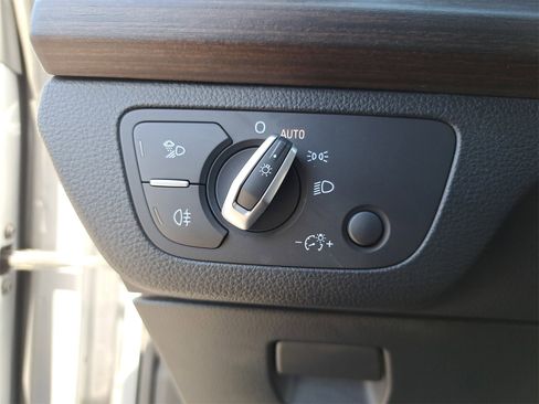 Certified 2023 Audi Q5 e Premium Plus w/ Premium Plus Package image 28