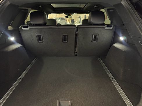 Used 2021 Cadillac XT5 Premium Luxury AWD/4WD image 22