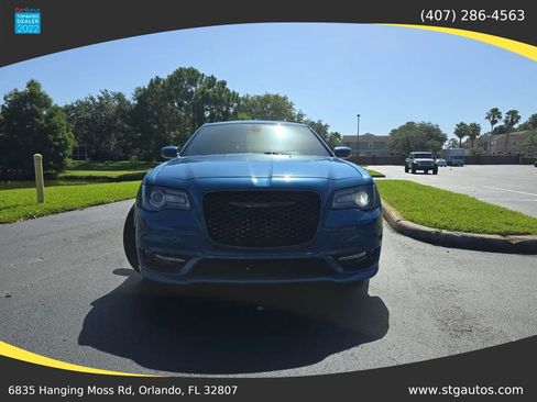Used 2020 Chrysler 300 S w/ 300S Premium Group 2 RWD image 8