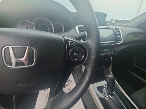 Used 2016 Honda Accord EX image 16