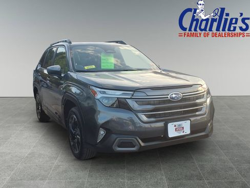 Certified 2025 Subaru Forester Limited AWD/4WD image 3