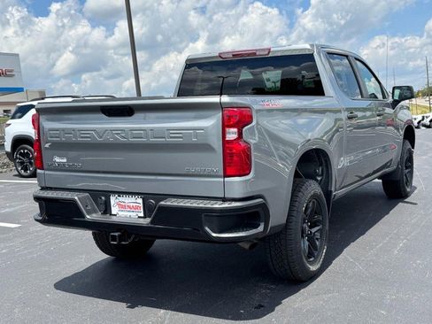 Used 2023 Chevrolet Silverado 1500 Custom Trail Boss AWD/4WD image 3