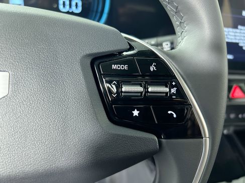 New 2025 Kia Niro SX image 19
