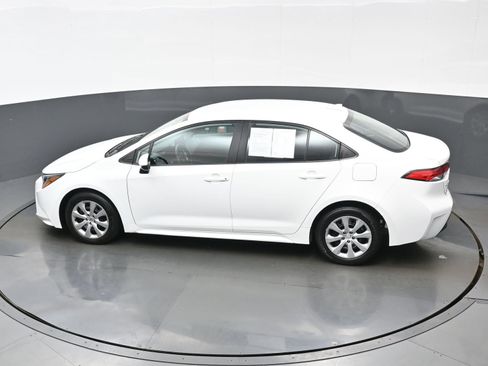 Used 2024 Toyota Corolla LE FWD image 35