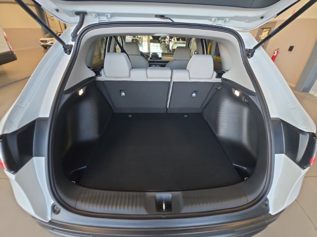 Used 2027 Honda HR-V LX image 23