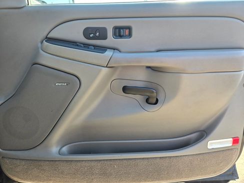 Used 2005 Chevrolet Avalanche LT w/ Preferred Equipment Group image 15