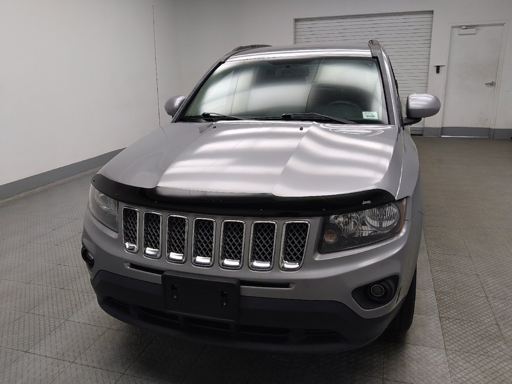 Used 2017 Jeep Compass Latitude AWD/4WD image 15