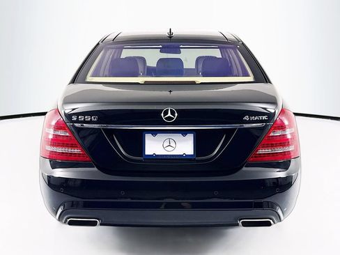 Used 2011 Mercedes-Benz S 550 4MATIC image 6
